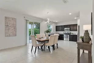 2815 Shelburne Way, Saint Cloud, FL 34772 - Photo 10