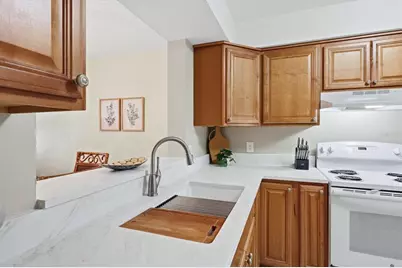 5216 Lake Village Drive #71, Sarasota, FL 34235 - Photo 8