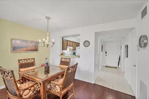 5216 Lake Village Dr, Sarasota, FL 34235 - Photo 14