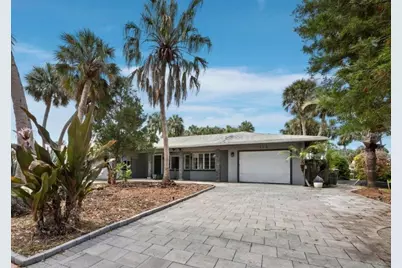 153 N Adams Drive, Sarasota, FL 34236 - Photo 2