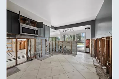 153 N Adams Drive, Sarasota, FL 34236 - Photo 8