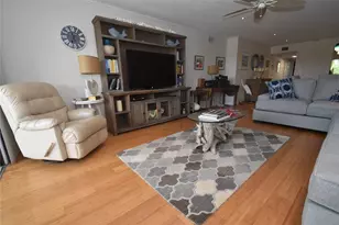 1520 Pelican Point Dr, Sarasota, FL 34231 - Photo 8