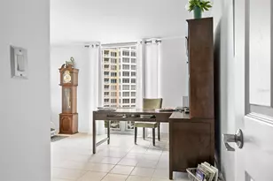 1111 N Gulfstream Ave, Sarasota, FL 34236 - Photo 32