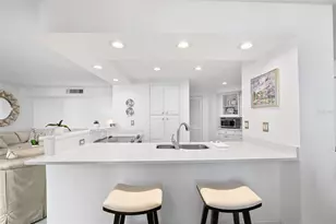 1111 N Gulfstream Ave, Sarasota, FL 34236 - Photo 22