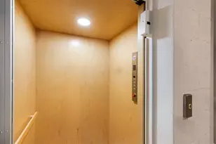 5565 Cannes Cir, Sarasota, FL 34231 - Photo 6