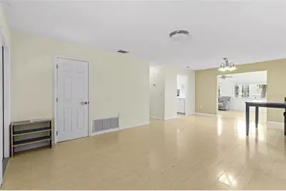 90 Venice East Boulevard, Venice, FL 34293 - Photo 8