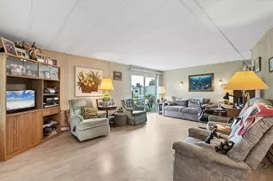 6710 36th Ave E, Palmetto, FL 34221 - Photo 4