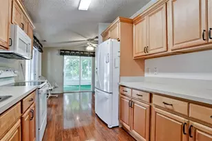 304 50th Ave Terrace W, Bradenton, FL 34207 - Photo 12