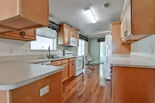 304 50th Ave Terrace W, Bradenton, FL 34207 - Photo 10