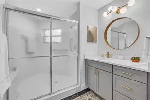 1720 Starling Dr, Sarasota, FL 34231 - Photo 22