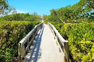 1720 Starling Dr, Sarasota, FL 34231 - Photo 40