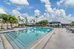 4202 Caddie Dr E, Bradenton, FL 34203 - Photo 38