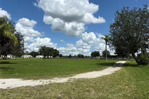 10649 SW Park Ave, Arcadia, FL 34269 - Photo 10