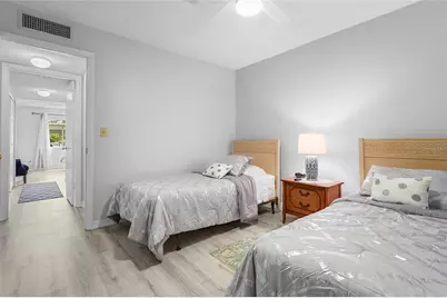 1540 Glen Oaks Drive E #B134, Sarasota, FL 34232 - Photo 20