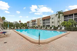 1540 Glen Oaks Dr E, Sarasota, FL 34232 - Photo 36