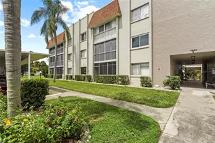 1540 Glen Oaks Dr E, Sarasota, FL 34232 - Photo 1