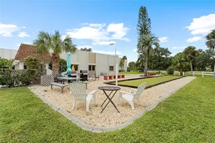 1540 Glen Oaks Dr E, Sarasota, FL 34232 - Photo 40