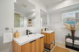 203 72nd St, Holmes Beach, FL 34217 - Photo 12