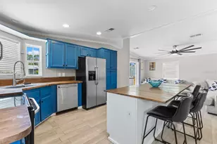 300 River Blvd S, Nokomis, FL 34275 - Photo 4