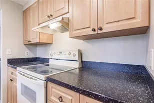 3540 Hispania Pl, Sarasota, FL 34232 - Photo 10