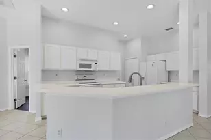 331 Londonderry Dr, Sarasota, FL 34240 - Photo 20