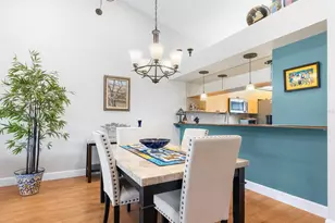 6103 Clubside Dr, Sarasota, FL 34243 - Photo 8