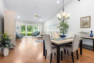 6103 Clubside Dr, Sarasota, FL 34243 - Photo 4