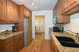 231 Southampton Ln, Venice, FL 34293 - Photo 10