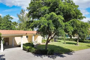 4976 Gulf of Mexico Dr, Longboat Key, FL 34228 - Photo 2