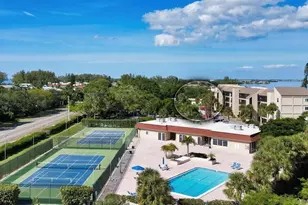 4976 Gulf of Mexico Dr, Longboat Key, FL 34228 - Photo 32