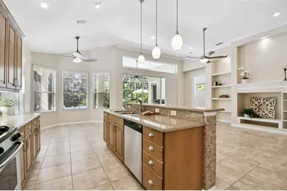 7406 Lake Forest Glen, Lakewood Ranch, FL 34202 - Photo 12