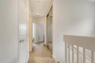 1400 Burgos Dr, Sarasota, FL 34238 - Photo 20