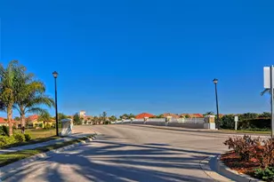 1400 Burgos Dr, Sarasota, FL 34238 - Photo 44