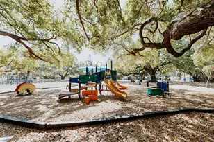 2472 Temple St, Sarasota, FL 34239 - Photo 60