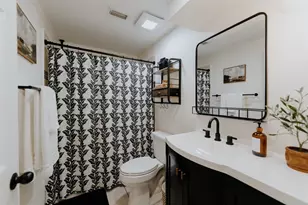 2472 Temple St, Sarasota, FL 34239 - Photo 36