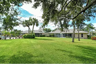 5609 Evergreen Drive #28, Sarasota, FL 34233 - Photo 32