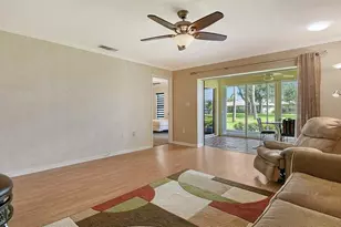 5609 Evergreen Dr, Sarasota, FL 34233 - Photo 10