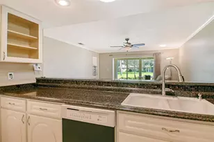 5609 Evergreen Dr, Sarasota, FL 34233 - Photo 22