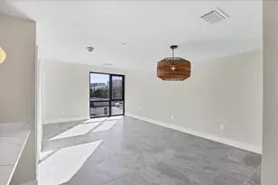 1558 4th St, Sarasota, FL 34236 - Photo 10