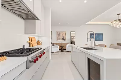 1581 Gulf Of Mexico Drive #507, Longboat Key, FL 34228 - Photo 34