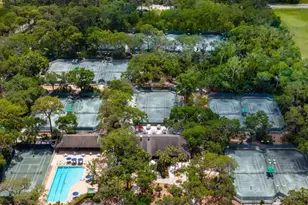 3933 Chatsworth Greene, Sarasota, FL 34235 - Photo 32