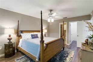 2300 Stickney Point Rd, Sarasota, FL 34231 - Photo 10