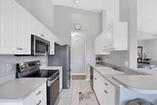 4206 Vicenza Dr, Venice, FL 34293 - Photo 10