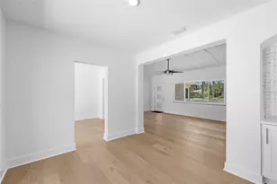 860 Snell Isle Blvd NE, Saint Petersburg, FL 33704 - Photo 16