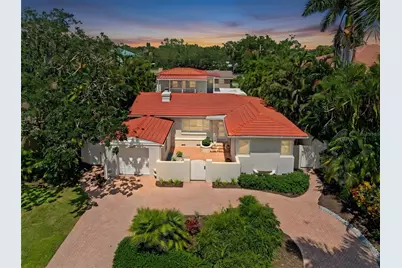 860 Snell Isle Boulevard NE, Saint Petersburg, FL 33704 - Photo 2