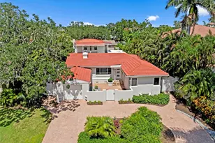 860 Snell Isle Blvd NE, Saint Petersburg, FL 33704 - Photo 2