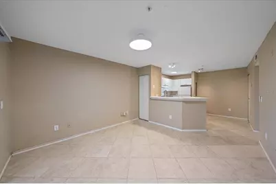 850 S Tamiami Trail #207, Sarasota, FL 34236 - Photo 6