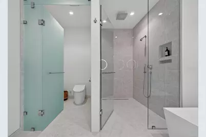 1591 Gulf Of Mexico Drive #216, Longboat Key, FL 34228 - Photo 32