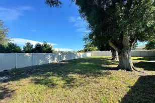 305 Bay Vista Ave, Osprey, FL 34229 - Photo 34