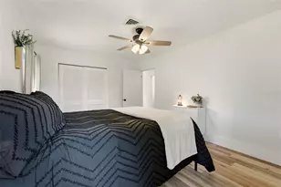 418 Edwards Dr, Sarasota, FL 34243 - Photo 22